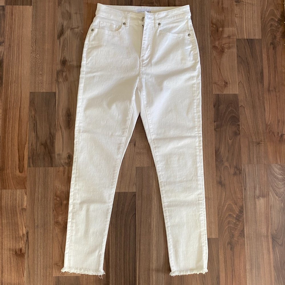 Ann Taylor LOFT Curvy Skinny White Jeans Frayed Hem Like New 98% Cotton